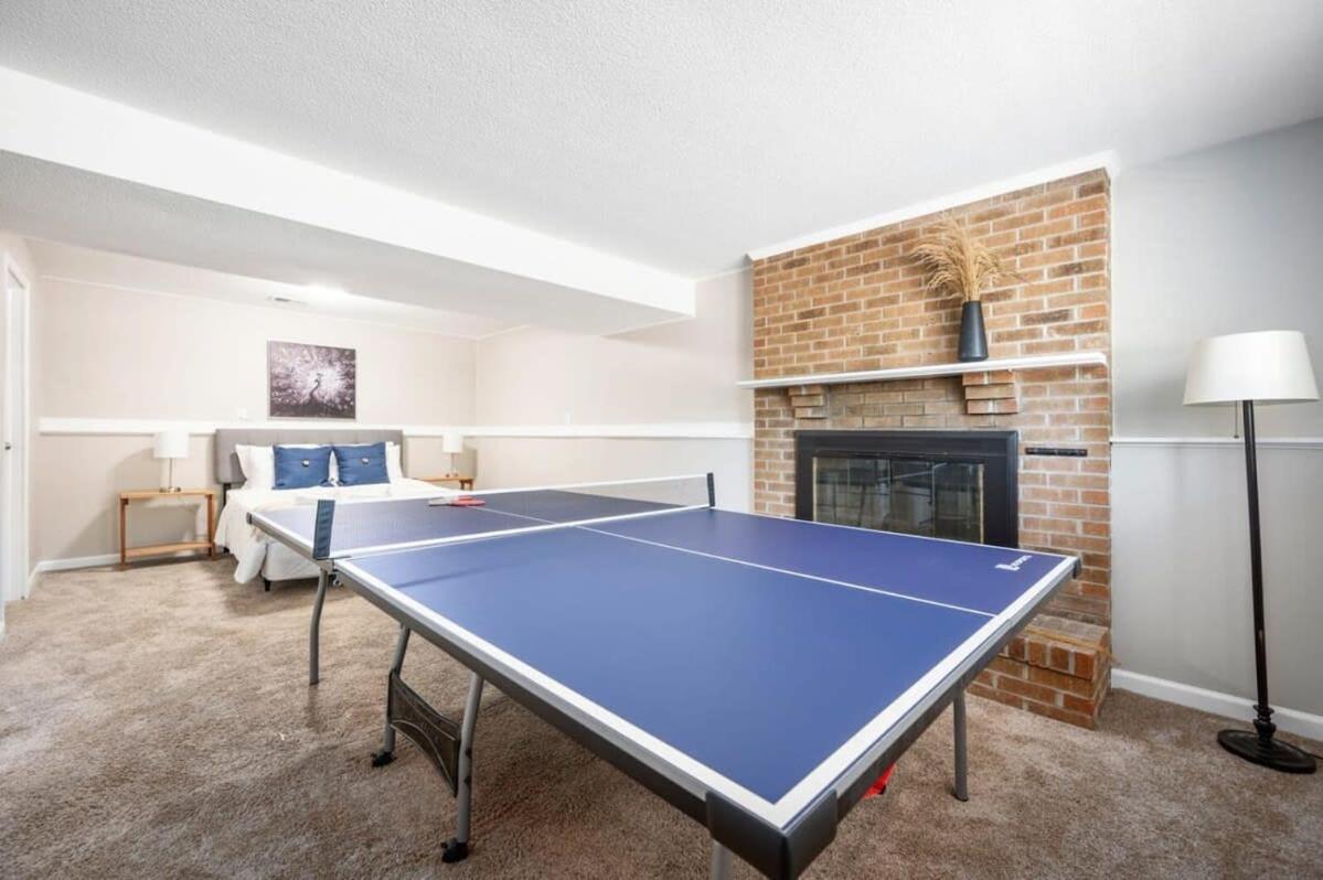 Westside Splendor- 10 Mins To Speedway- Firepit Holiday home *